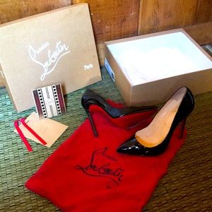 Louboutin So Kate 39.5 / 8 1/2 black pointed toe patent leather ($350 buy now)